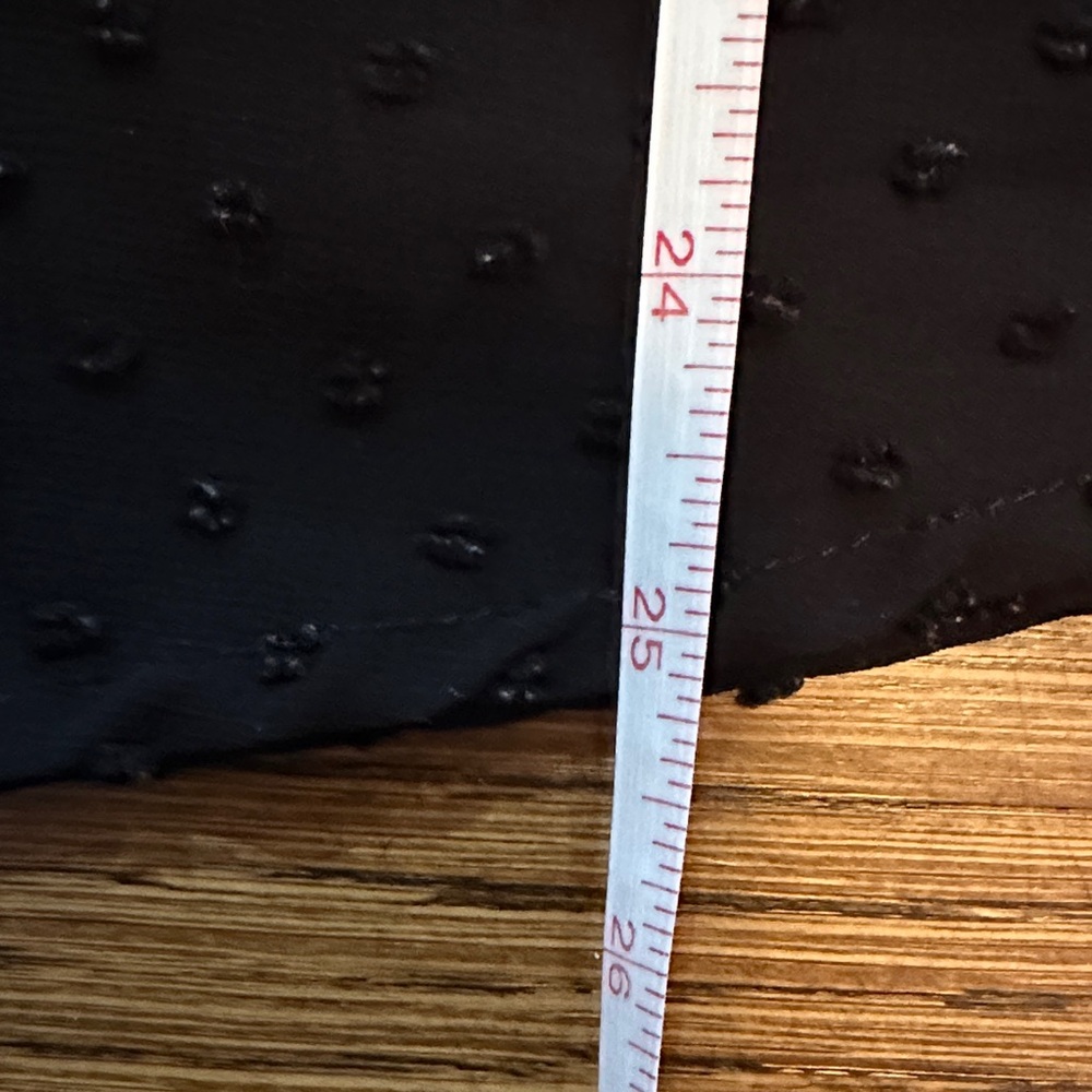 Elegant Black Women's Blouse with Voluminous Sleeves - Picture 8 of 10